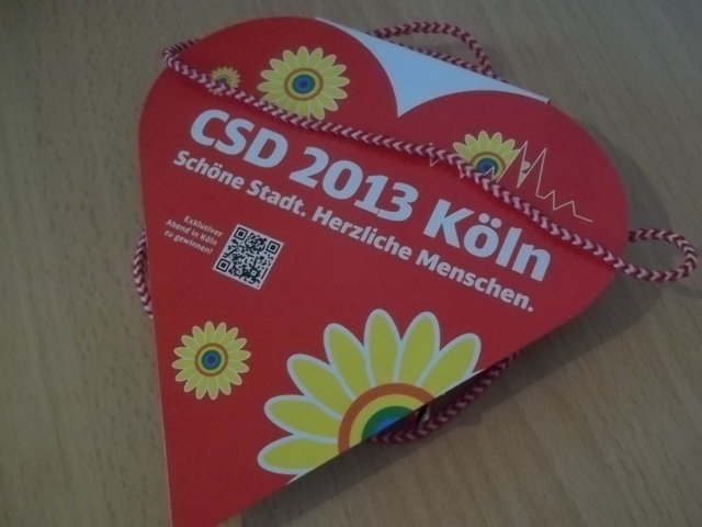Pappherz vom CSD 2013 Köln