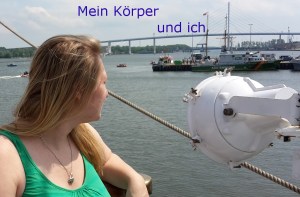 Foto: Ich am Hafen mit Blick aufs Wasser